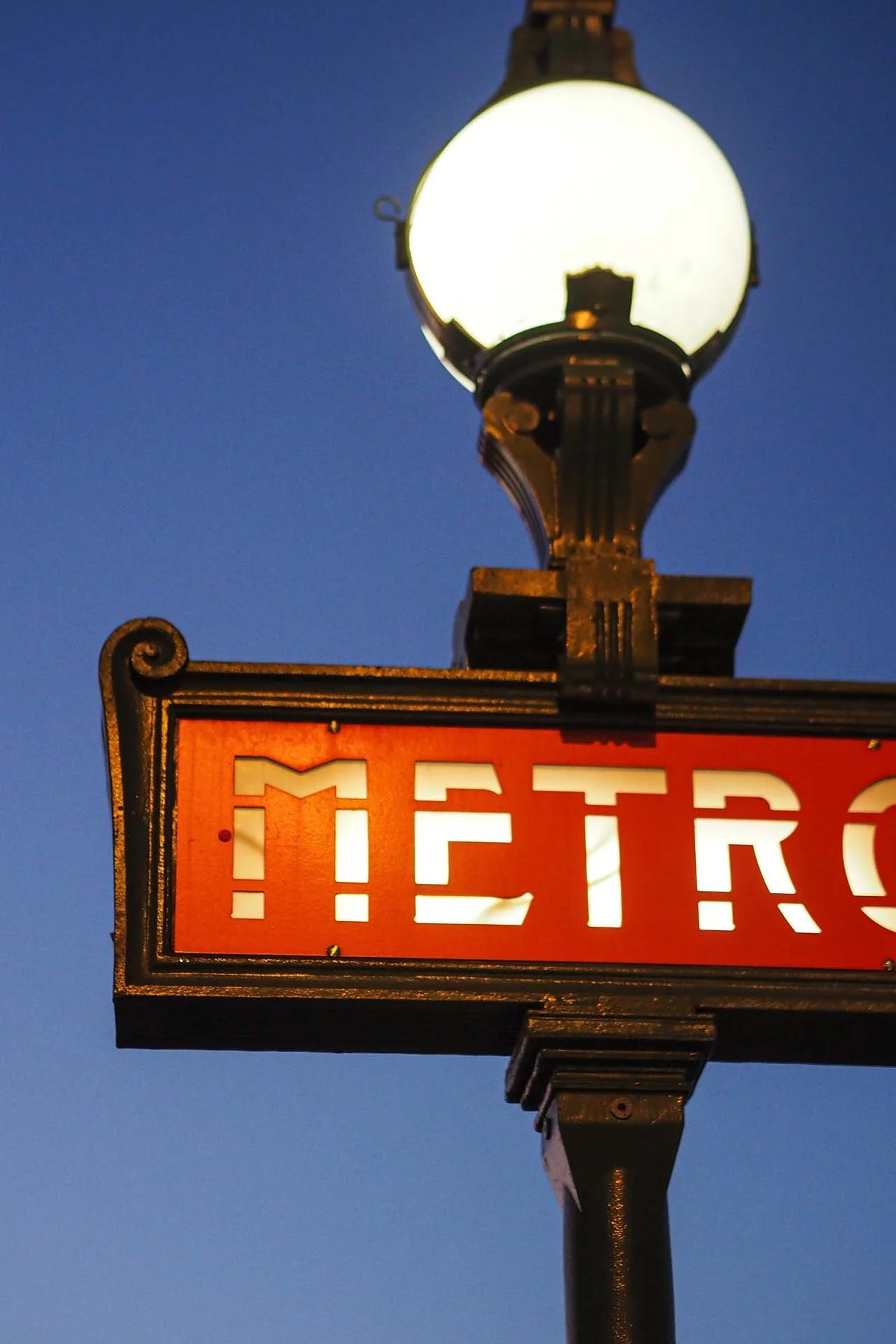 Paris metro entrance