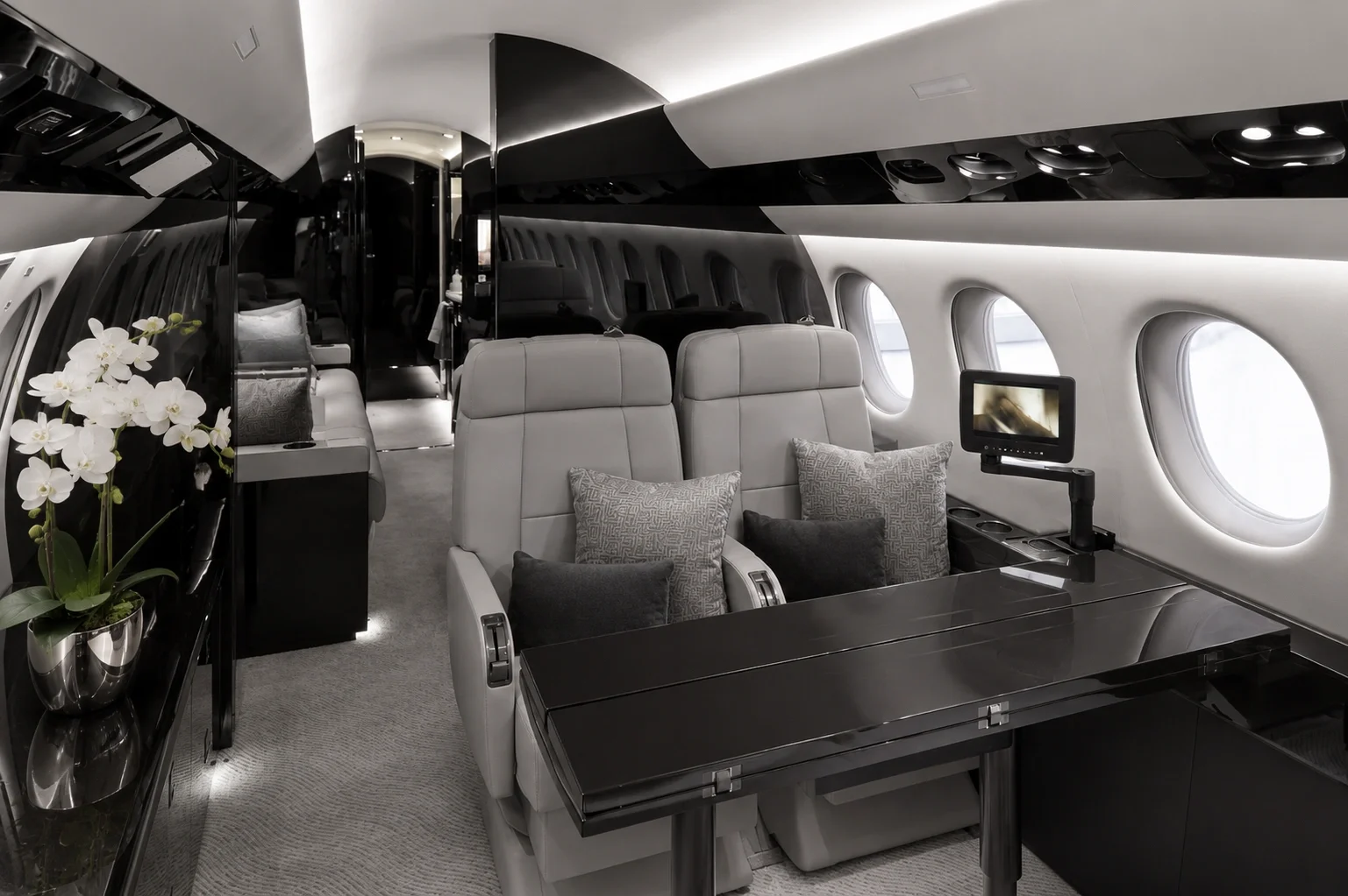Dassault Falcon 7X interior
