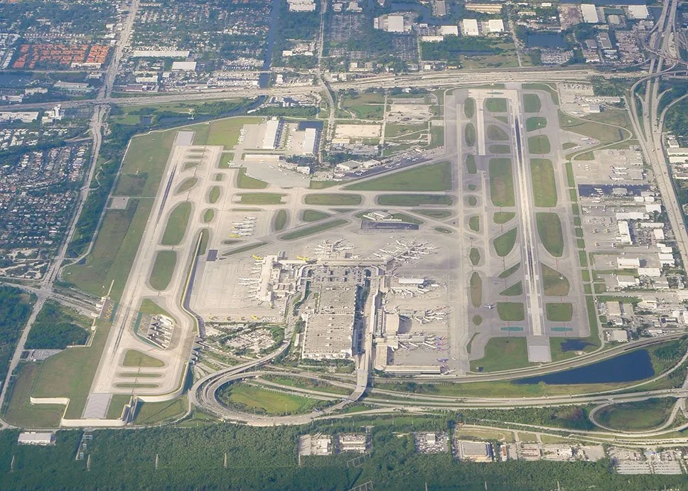 Fort Lauderdale‑Hollywood International Airport (FLL)