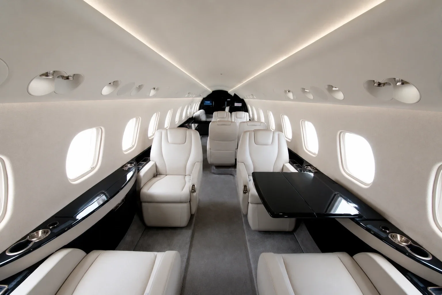 Legacy 650 interior