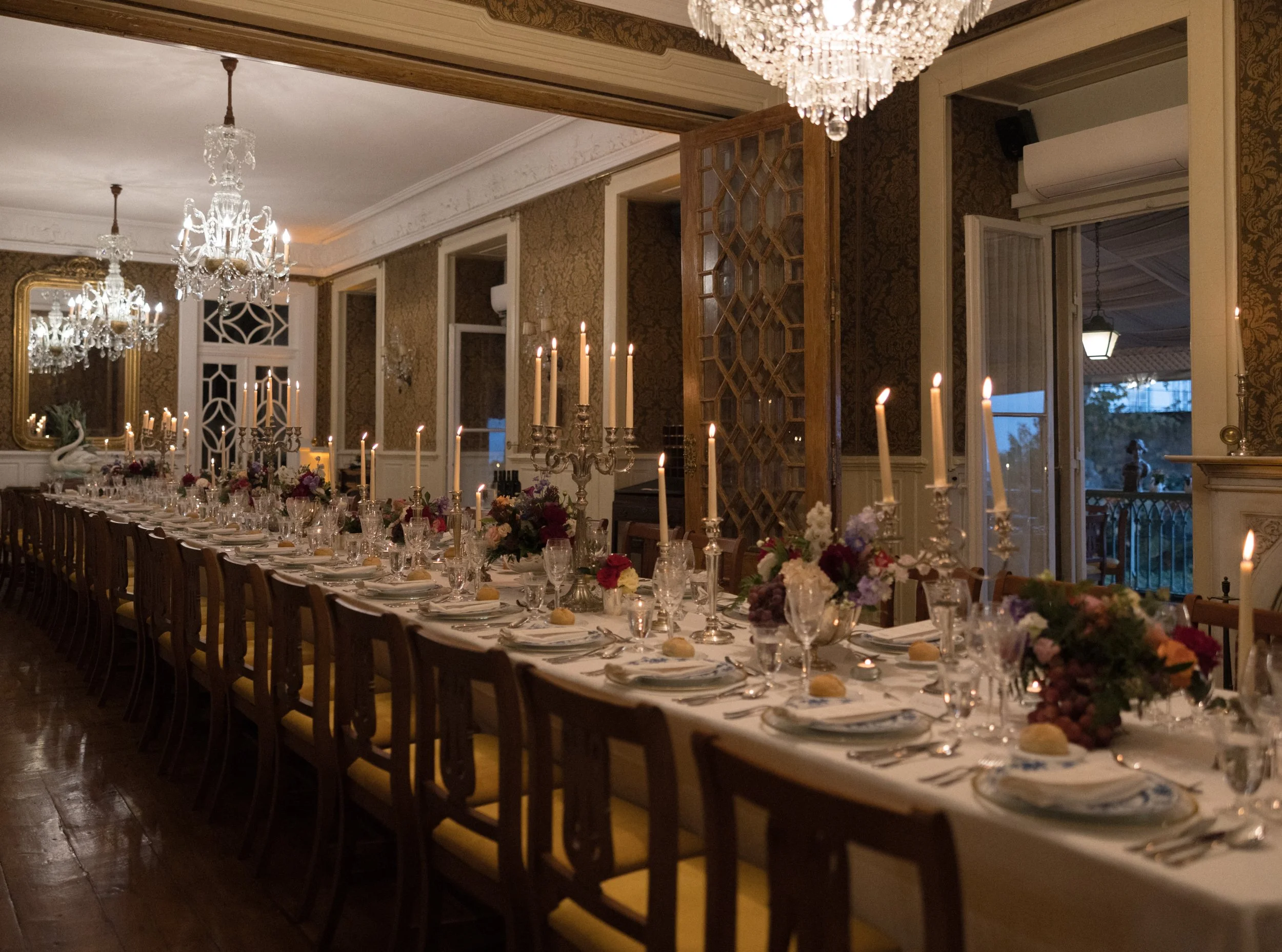 Wedding table decor at Grémio Literário in Lisbon, Portugal