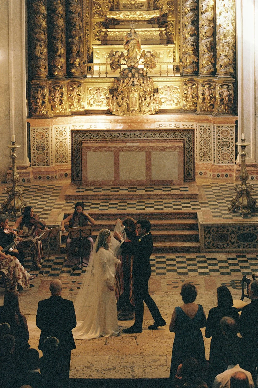 DESTINATION WEDDING IN PORTUGAL: FAQ FOR INTERNATIONAL COUPLES