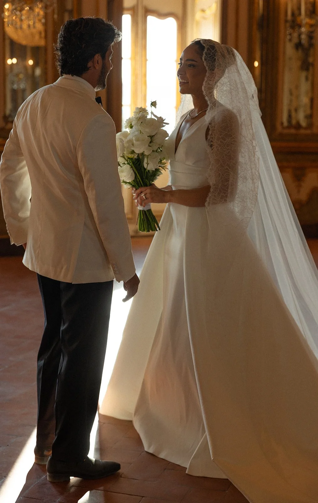 HOW AN ELOPEMENT DIFFERS FROM A DESTINATION WEDDING (AND WHICH IS RIGHT FOR YOU)