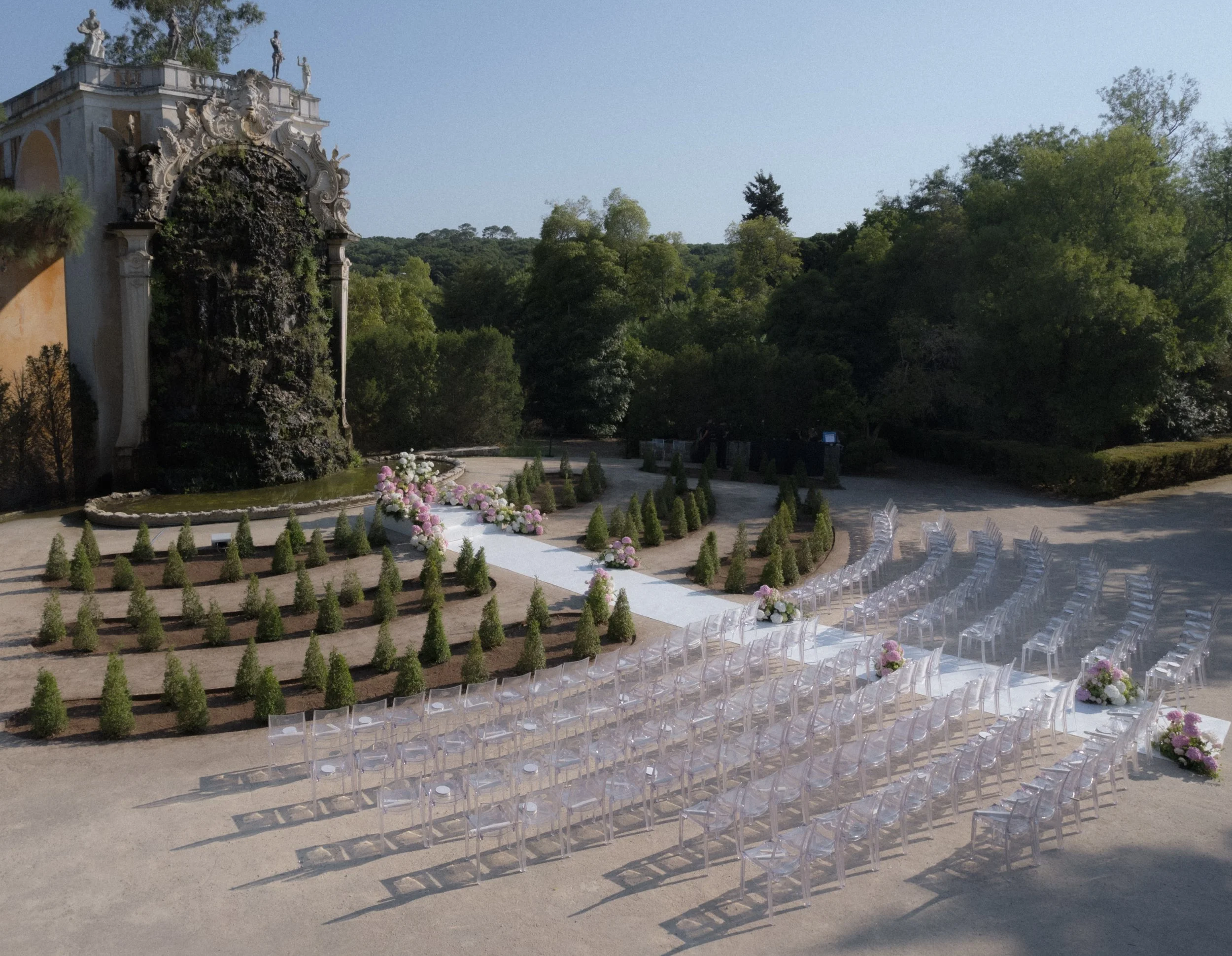 Late afternoon ceremony timing for best light in a Portugal wedding timeline