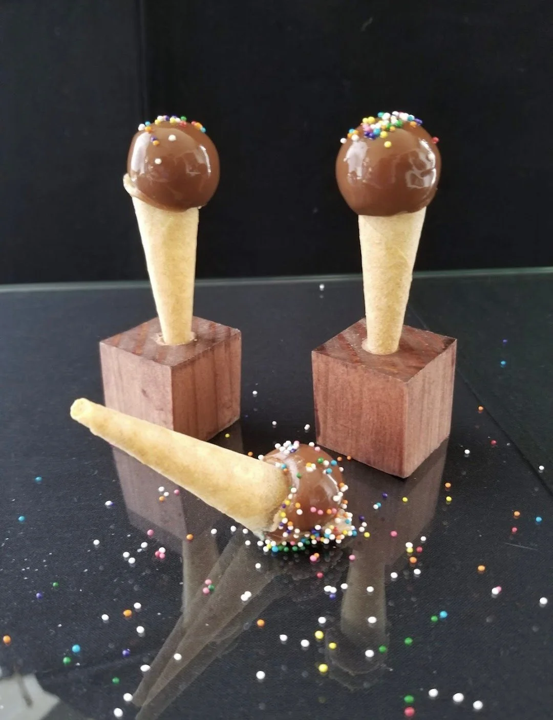 Screenshot_20211225-041652_Samsung Internet~2.jpg