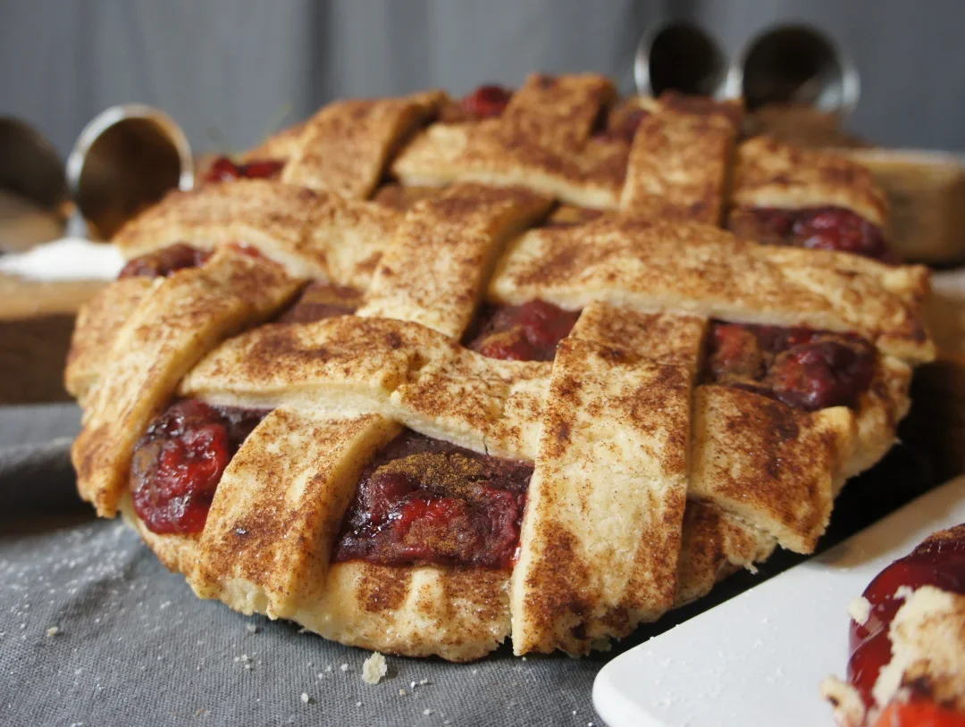 PIE-CHERRY-PIE-2,jpg.webp