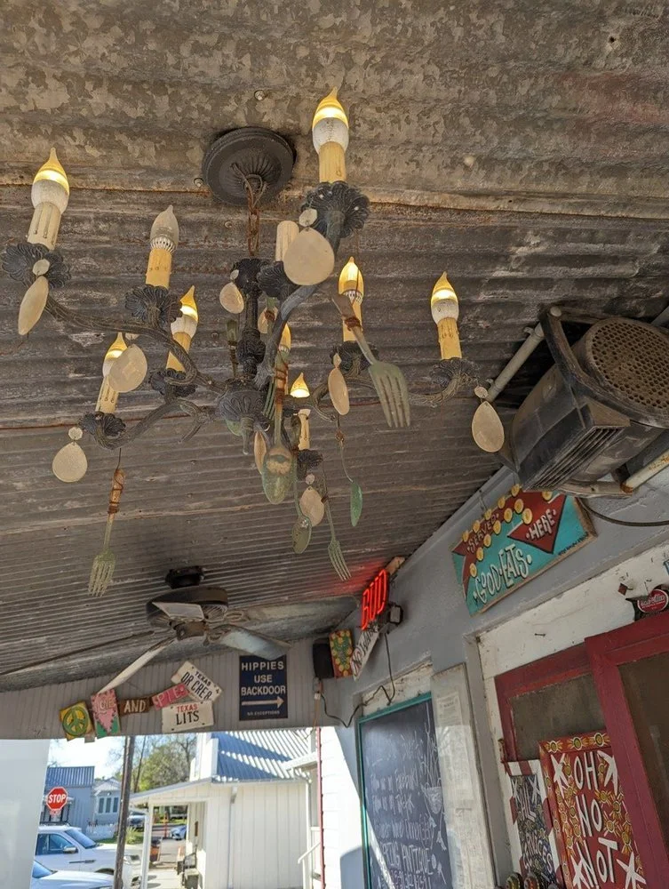 04chandelier.png