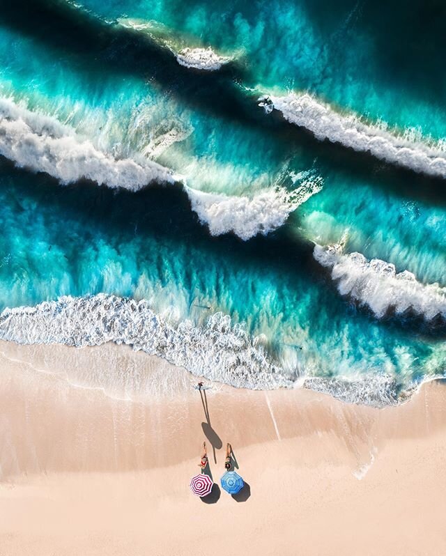 Two of my favorite beach babes! Tap the photo to see their profiles.
&mdash;
I have a question for my filmmaking friends&hearts;️- I&rsquo;m getting a new continuous lighting kit since my 9 year old Paul C. Buff Einstein&rsquo;s have seen their last 