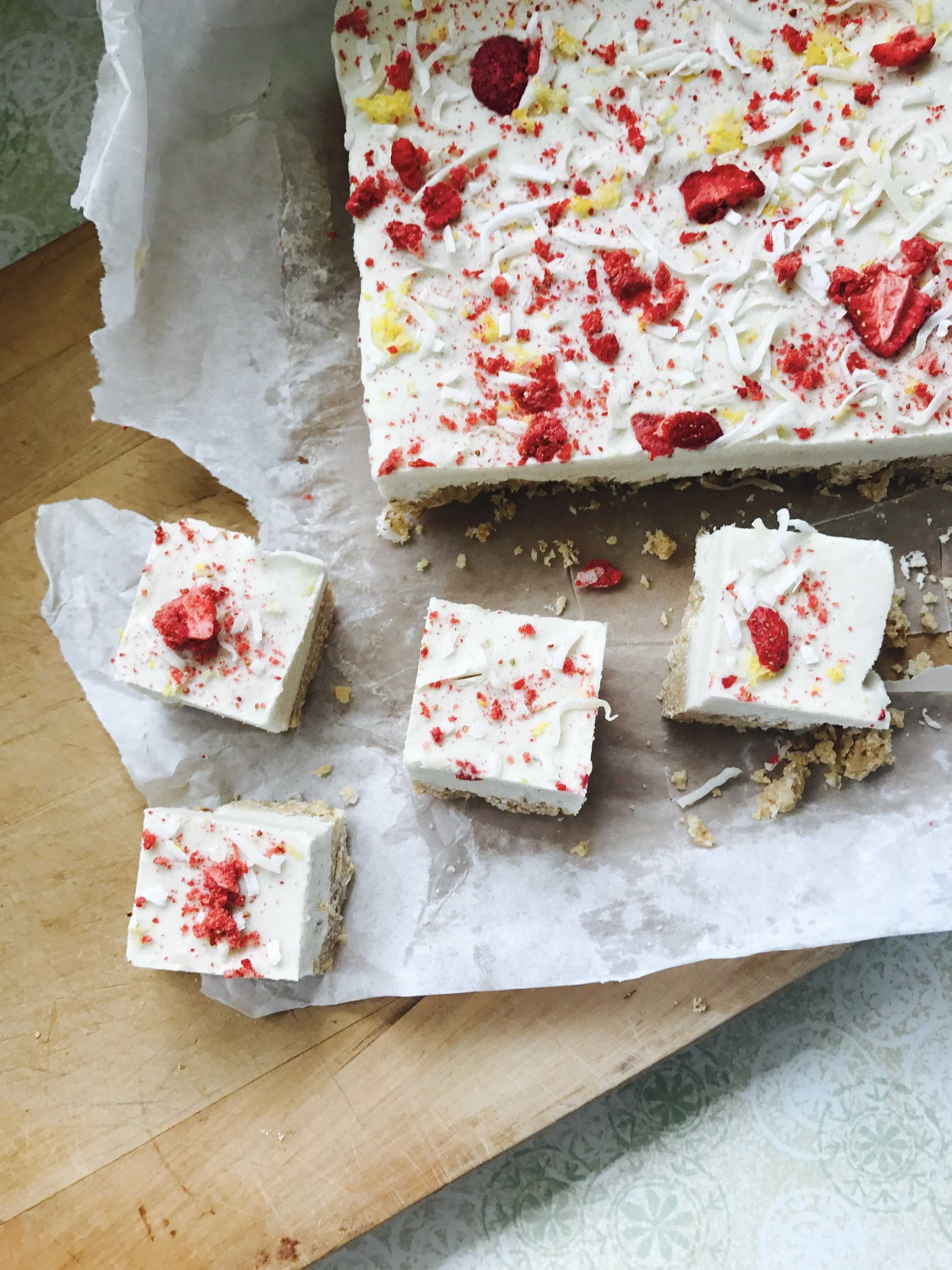 rawlemoncoconutslice