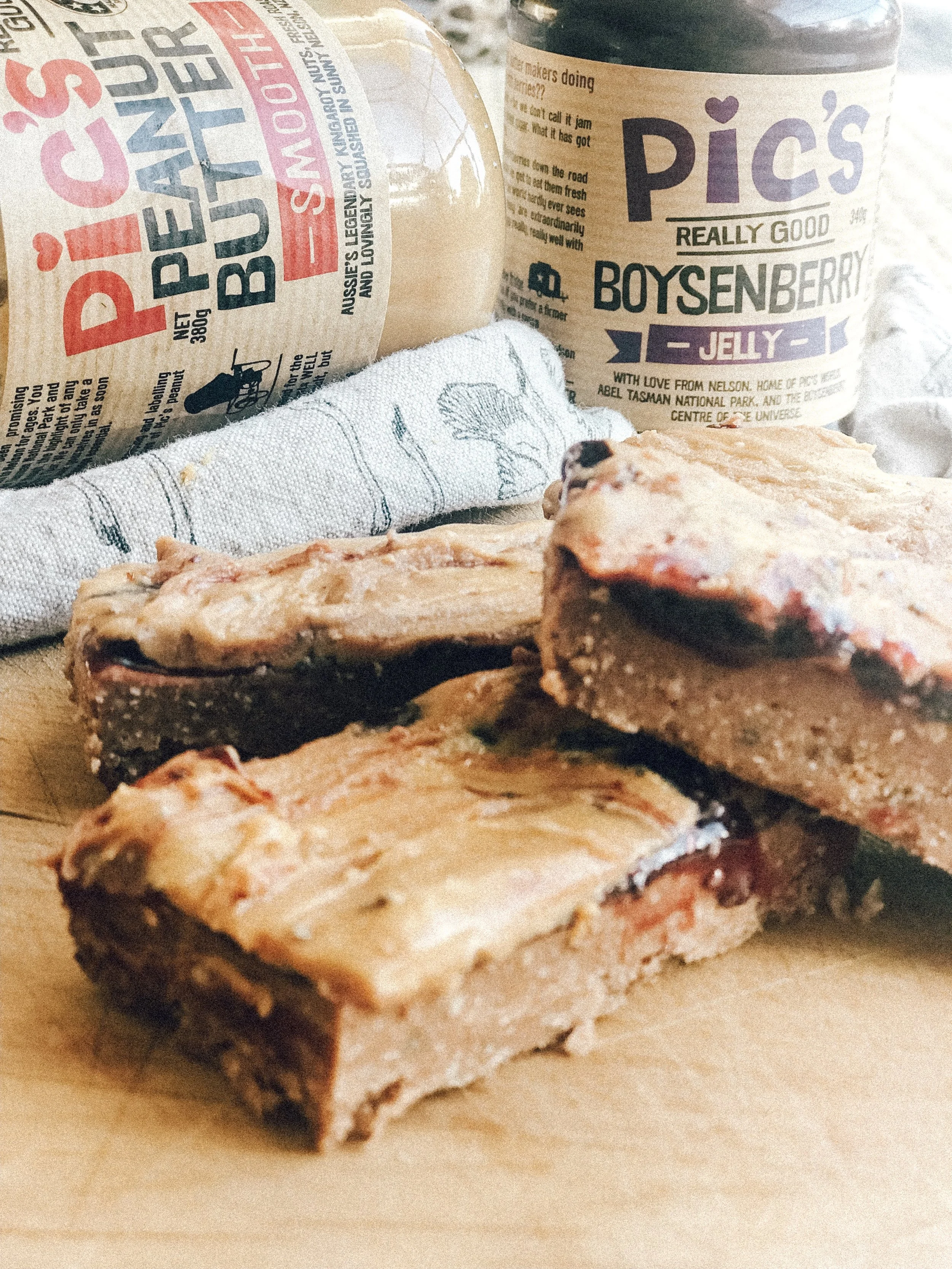 PB &amp; J Raw Slice