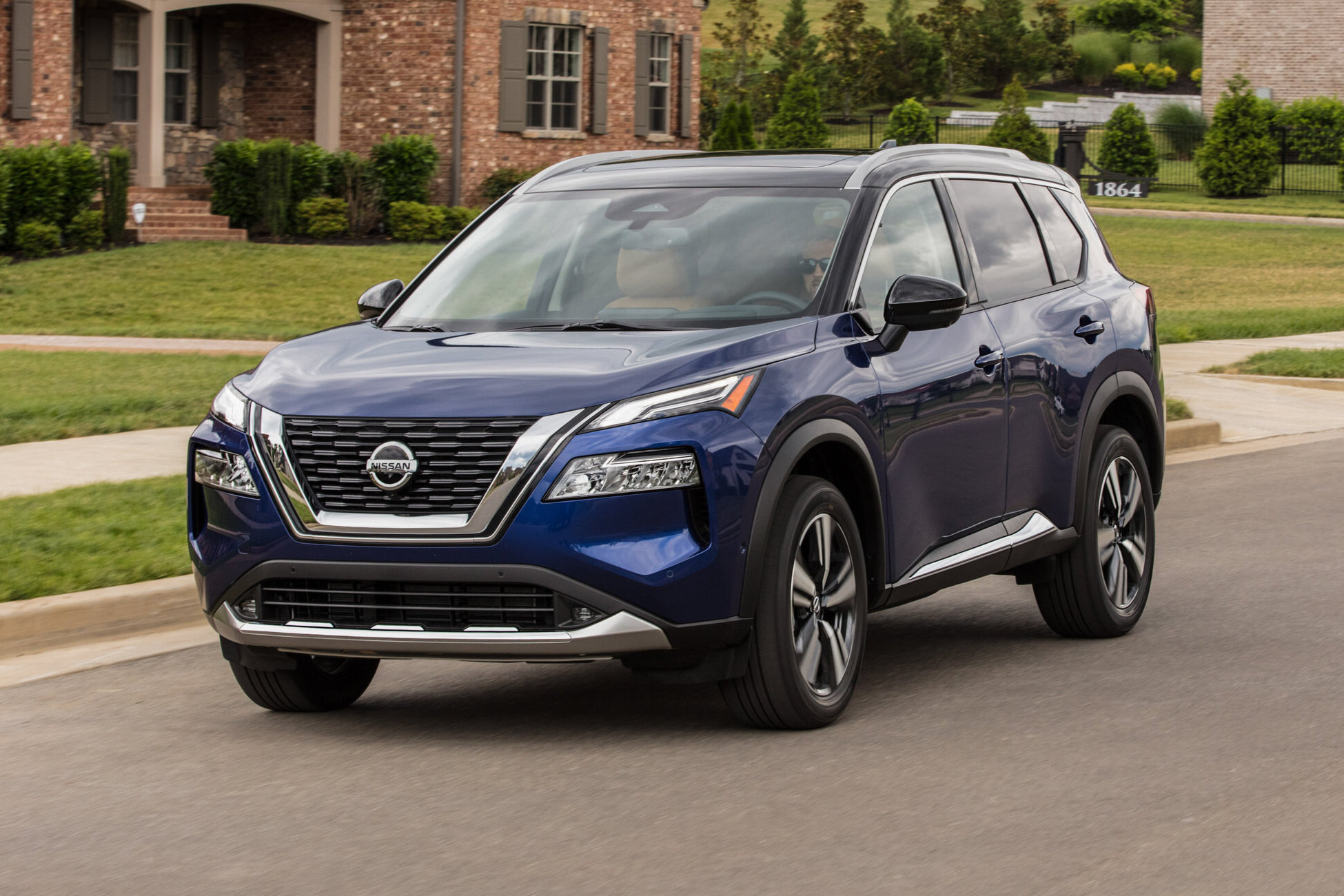 2021+Nissan+Rogue_Blue-2-source.jpg