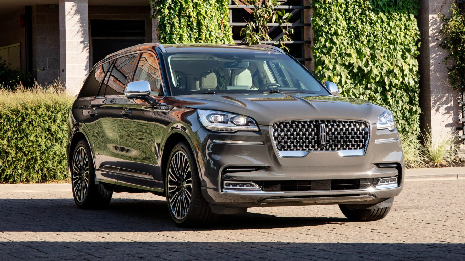 2020-lincoln-aviator2.jpg