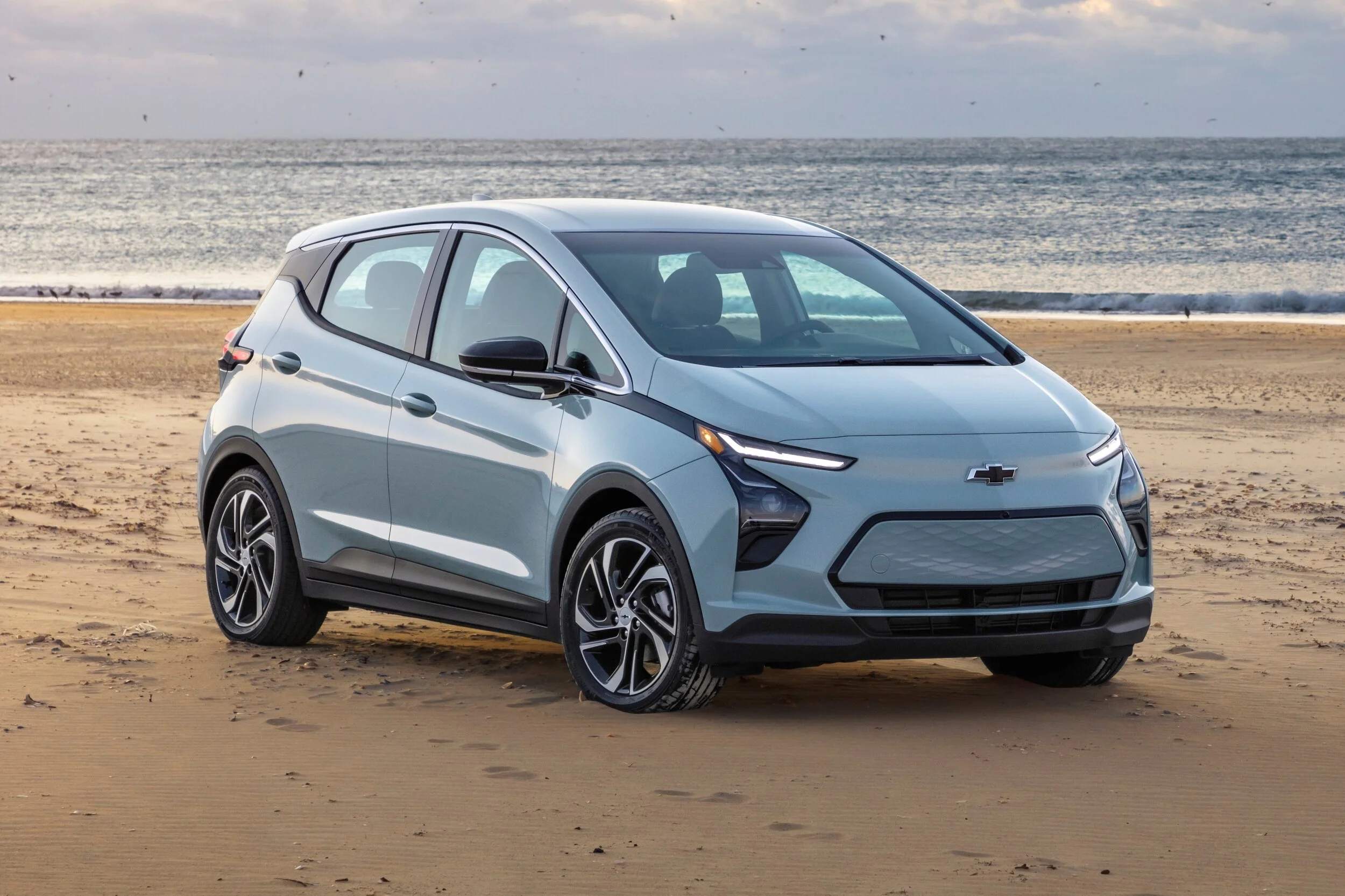 2022 Chevrolet Bolt EV and EUV Previews
