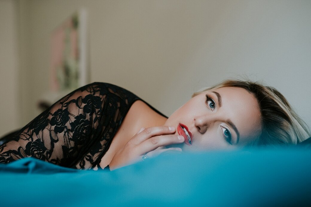 Winnipeg Boudoir Photographer_1584.jpg