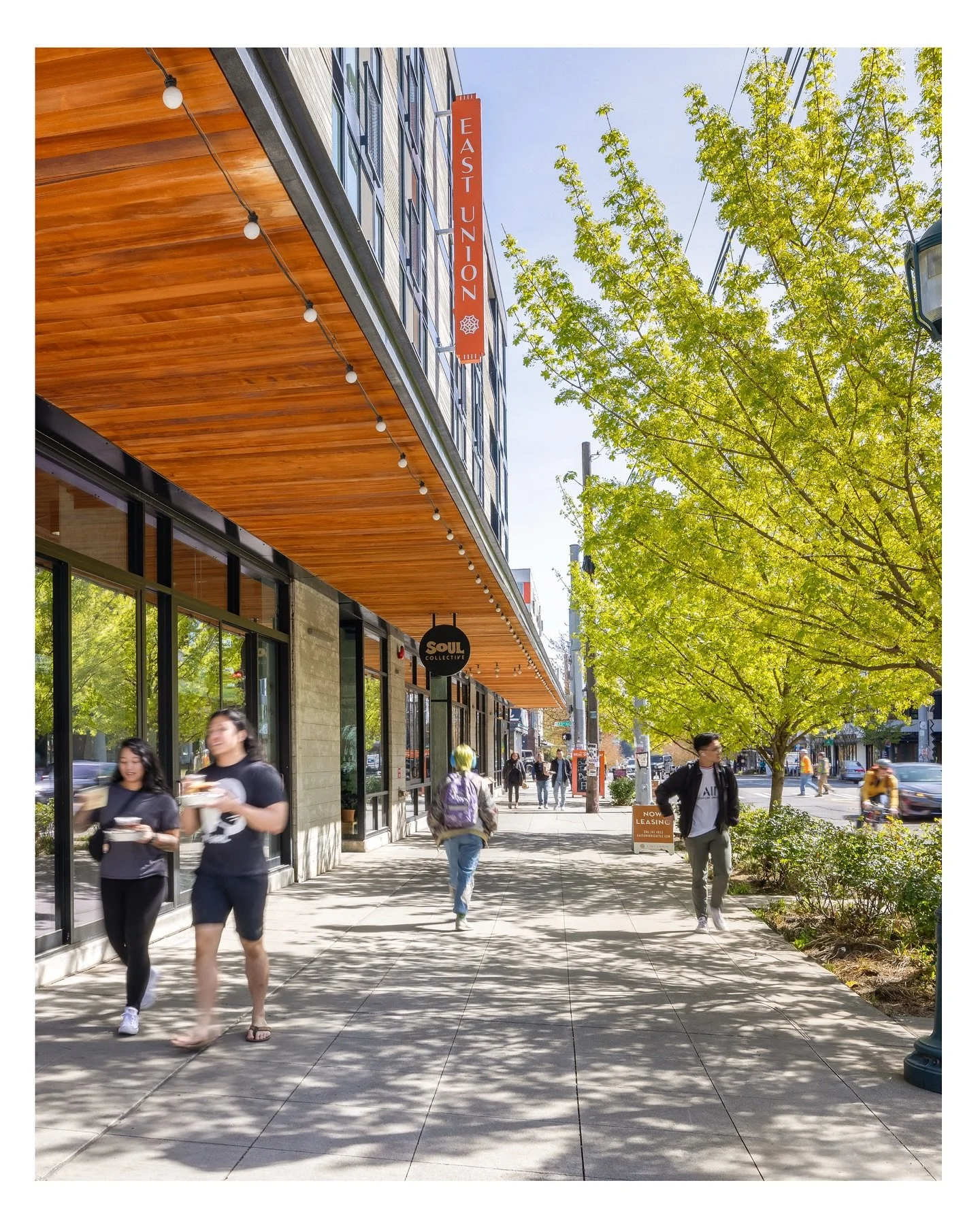 Still moments in a moving city.

East Union Apartments is a mixed-use multi-family apartment building located in Seattle&rsquo;s Central Area.

Designed by @weinstein_au 

#CityLife #UrbanExploration #CityVibes #UrbanJungle #CityWalks #CityScenes #St