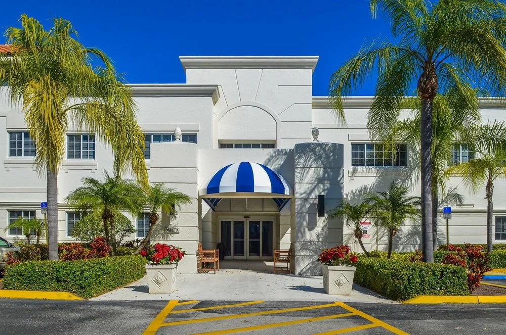 Senior Assisted Living Serving Boca Raton — Banyan Place