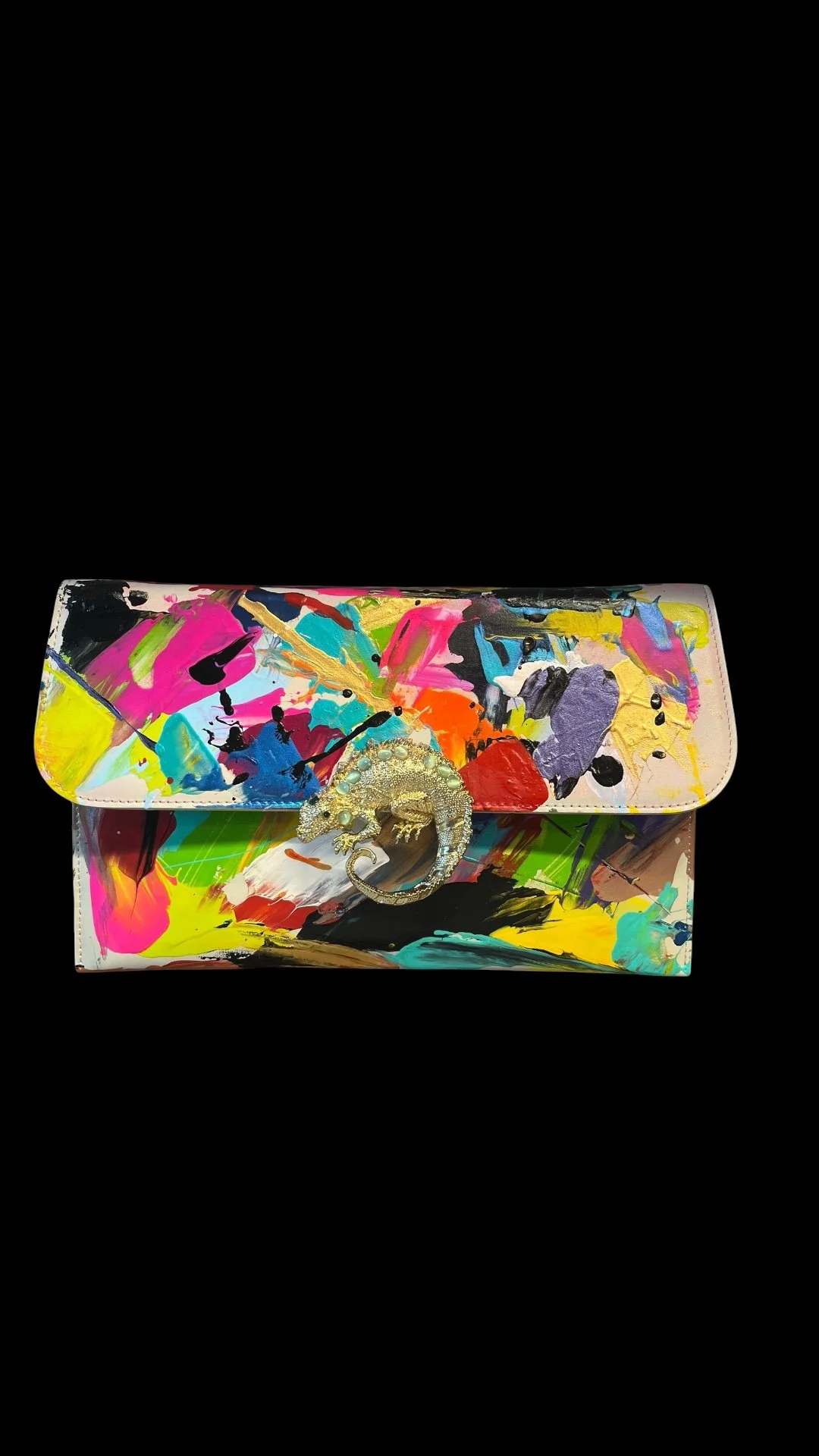 Hand painted - iguana