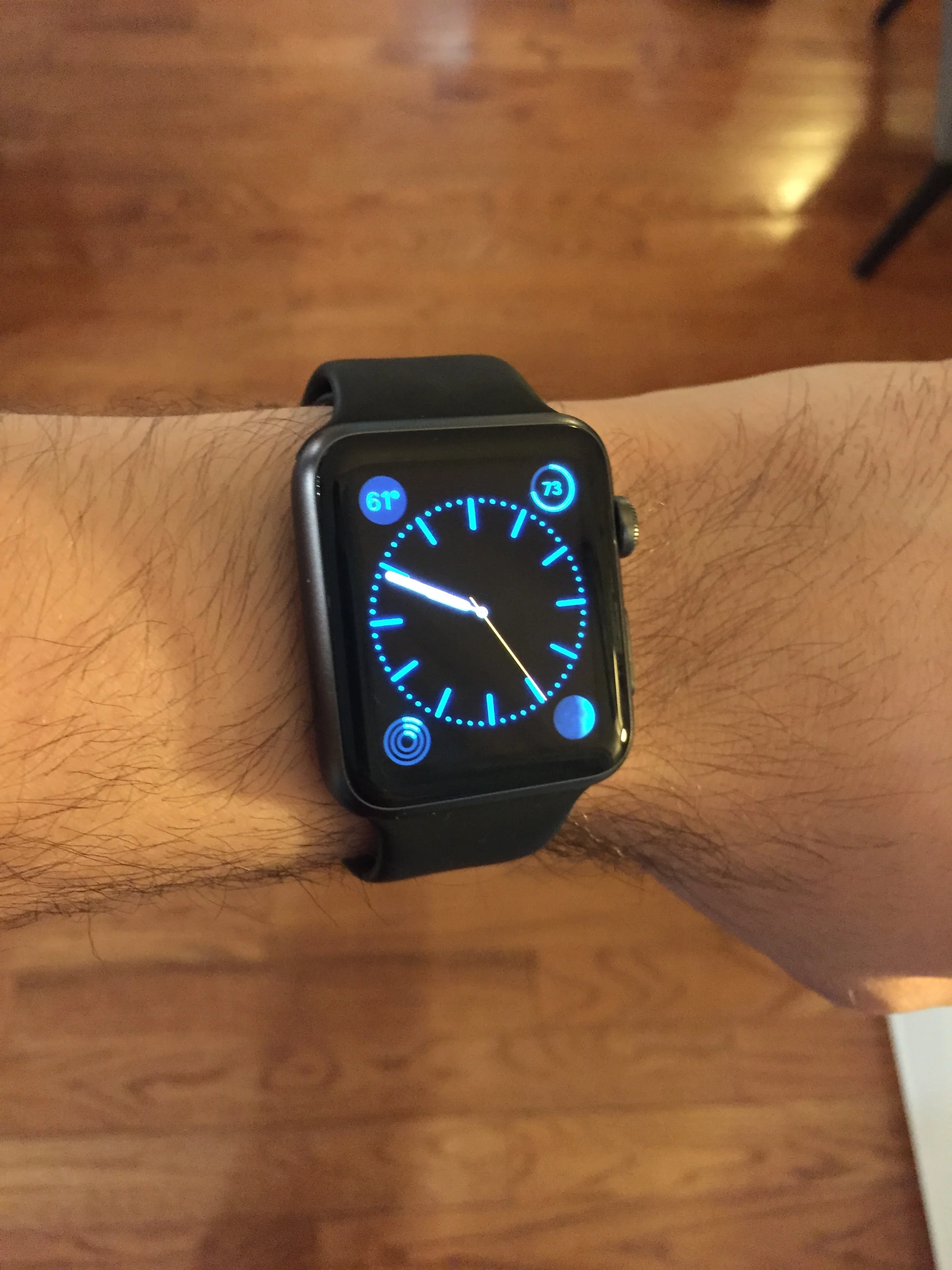 apple watch launch day 4.JPG