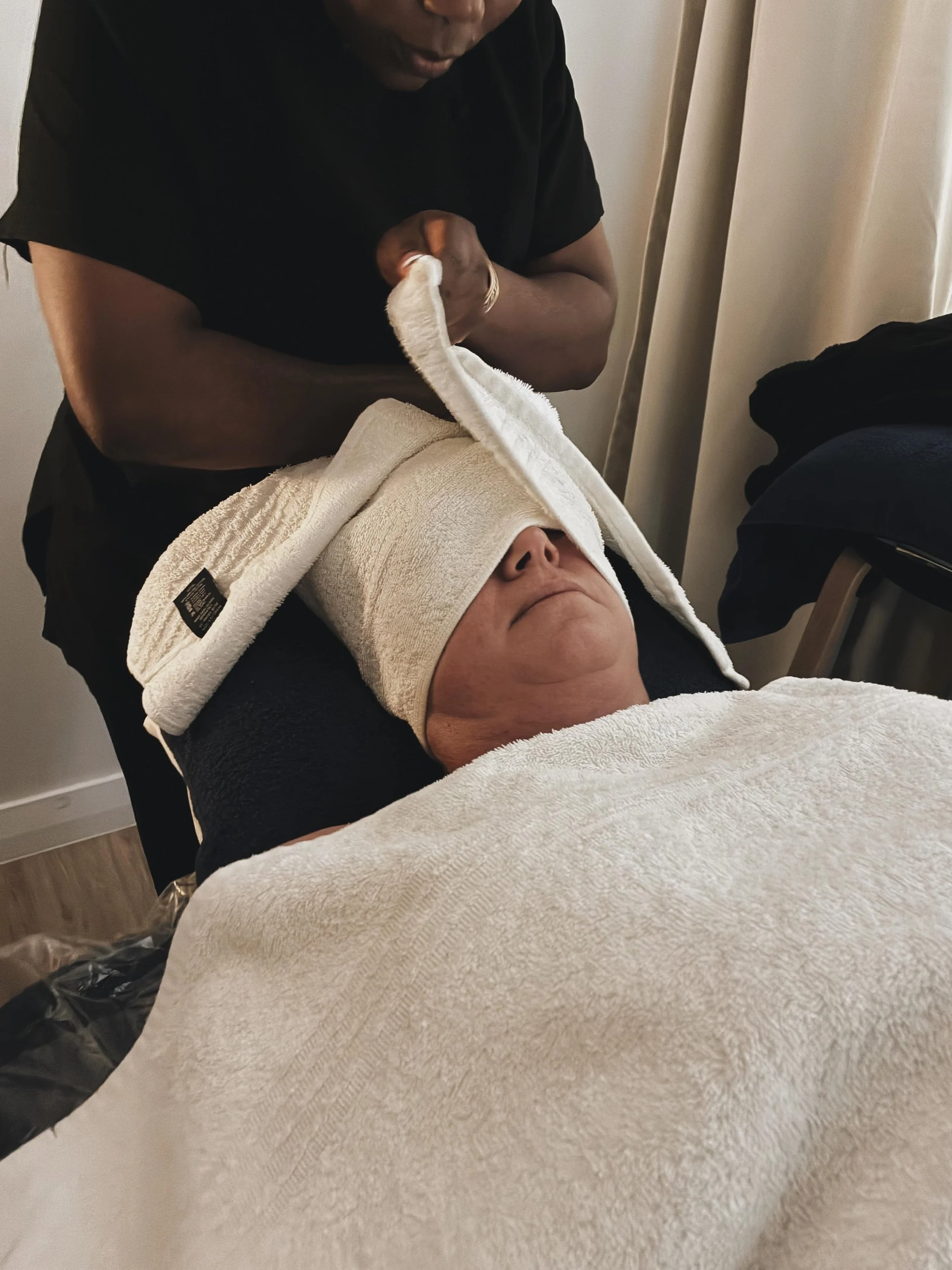 When the towel is placed over your eyes, there&rsquo;s nothing to do, nowhere to be, and no one to be but yourself.

#spaday #relaxation #forestnaturespa #momenttoyourself #massagetherapy