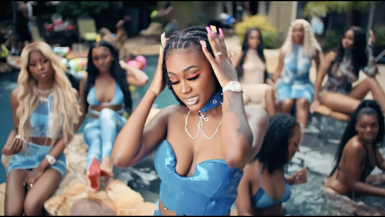 Kali's Song "MMM MMM" Is A Summer Bop