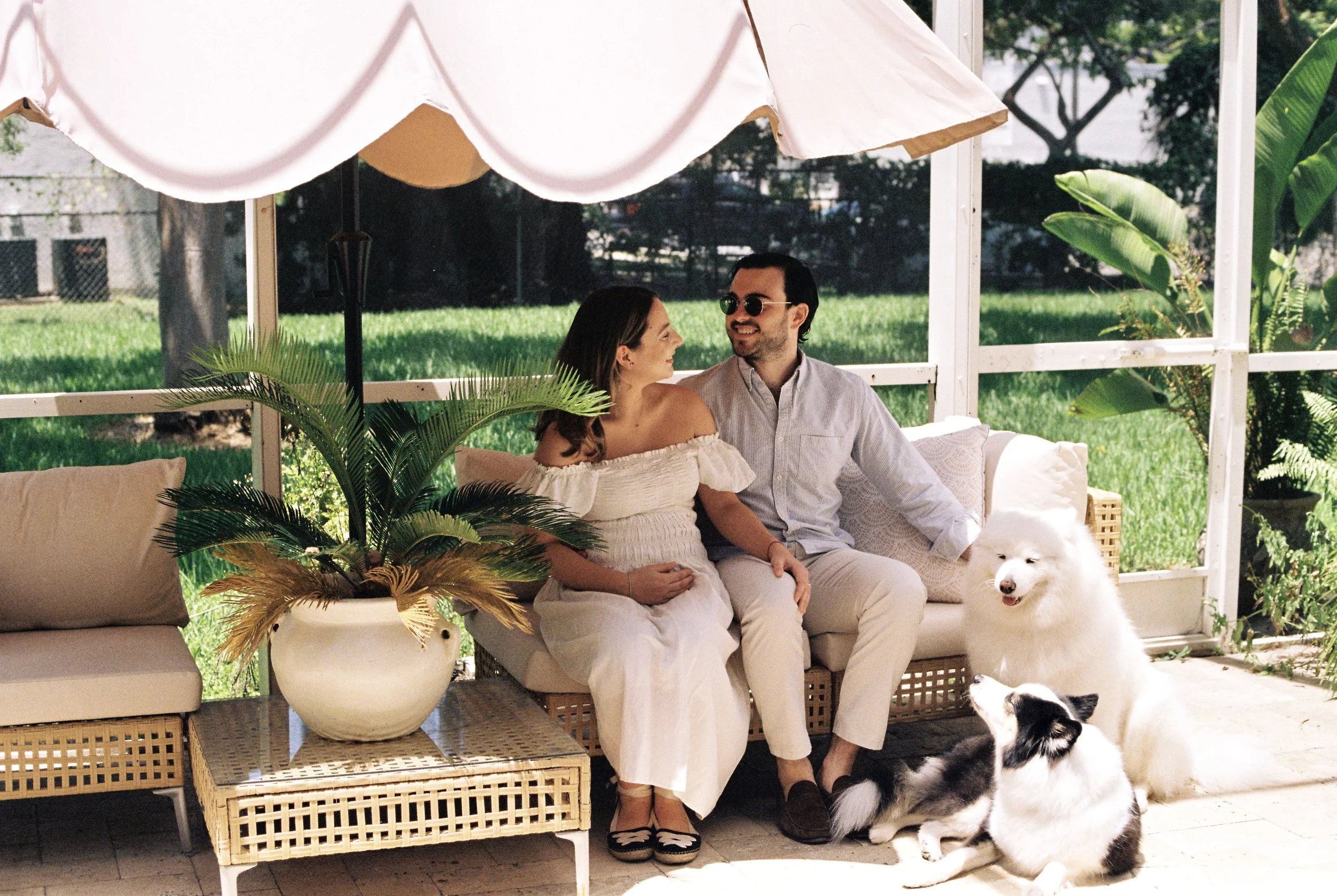 an in home maternity session