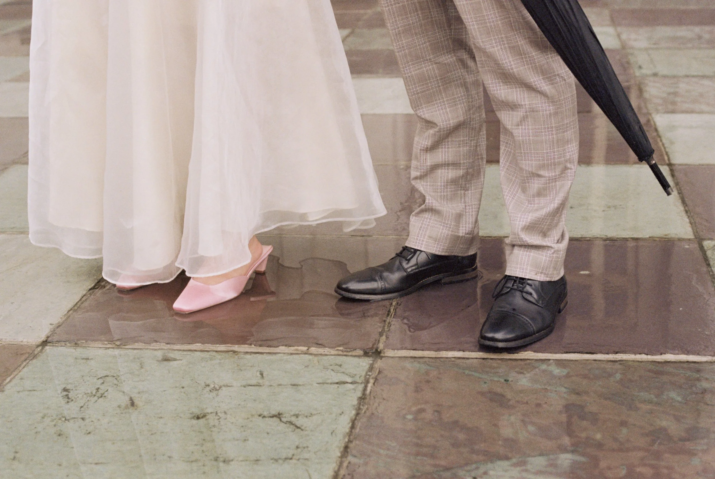 a rainy courthouse wedding day