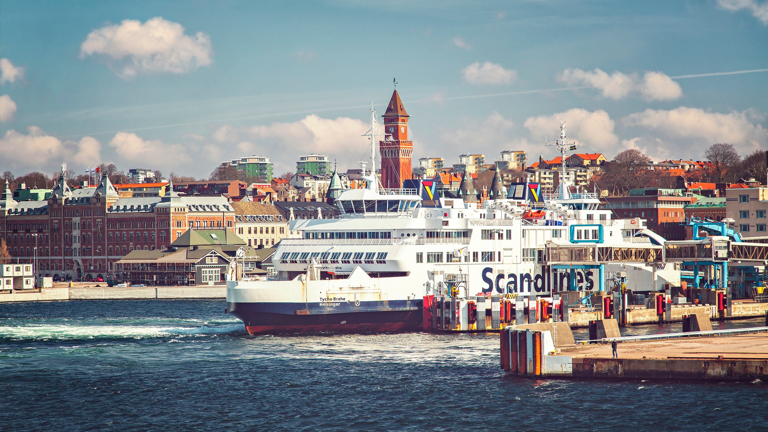 Ferries &amp; Ports