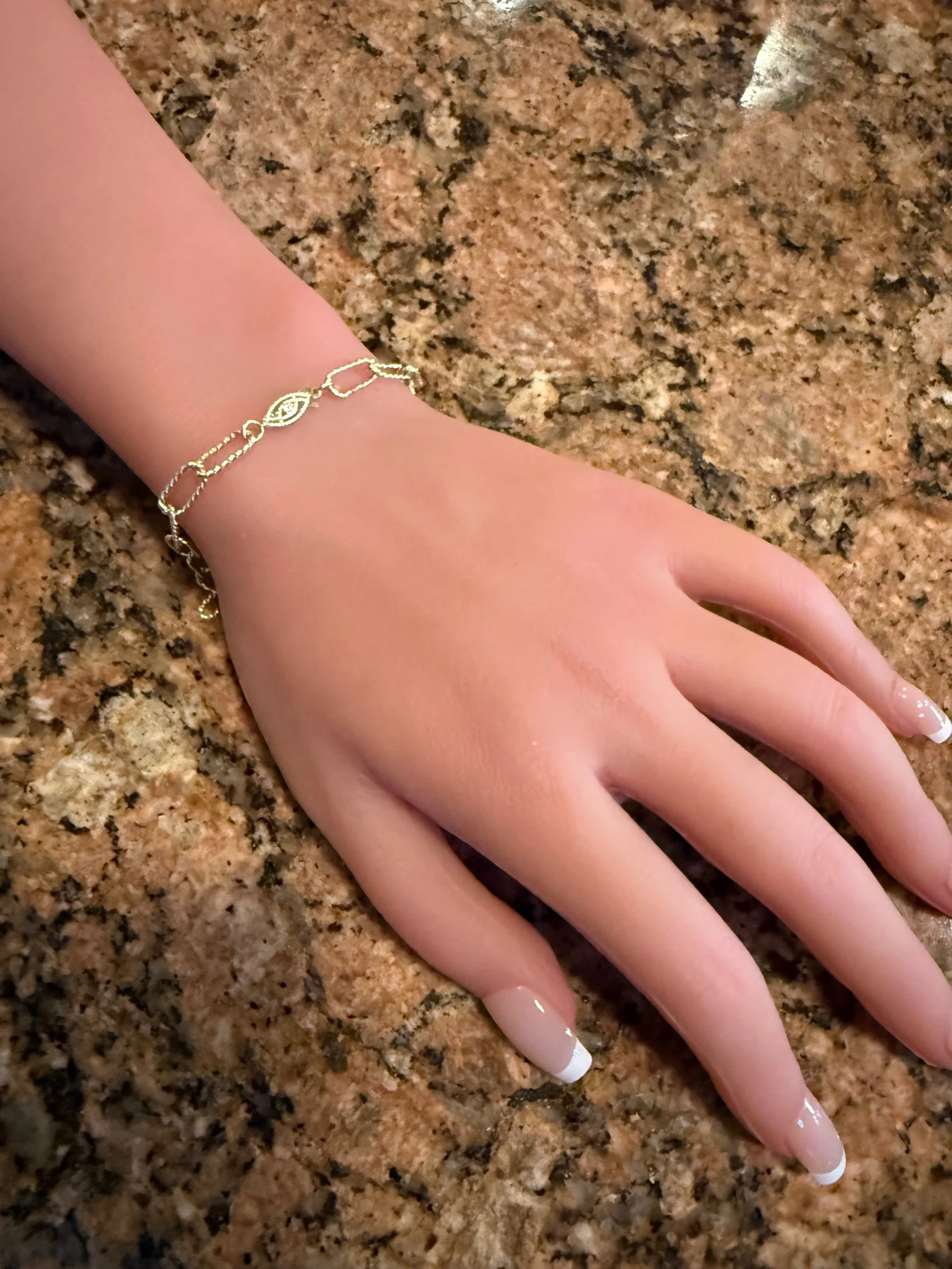Bracelet 1.jpg
