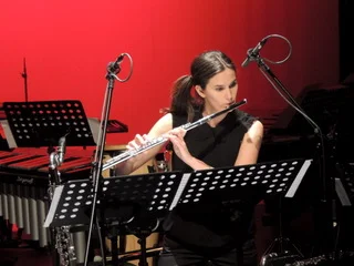 Et s’il à l’issue ou la flûte bien détempérée for solo flute &amp; live-electronics