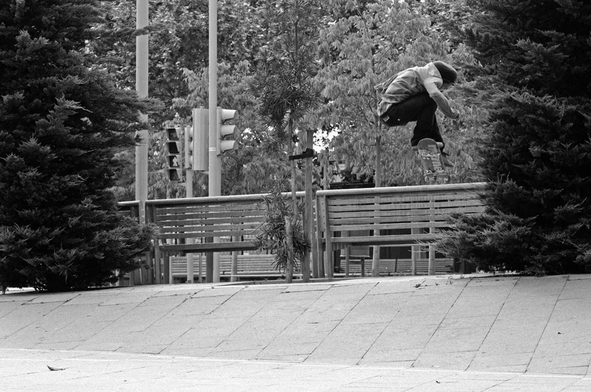 Lewis heelflip.jpg
