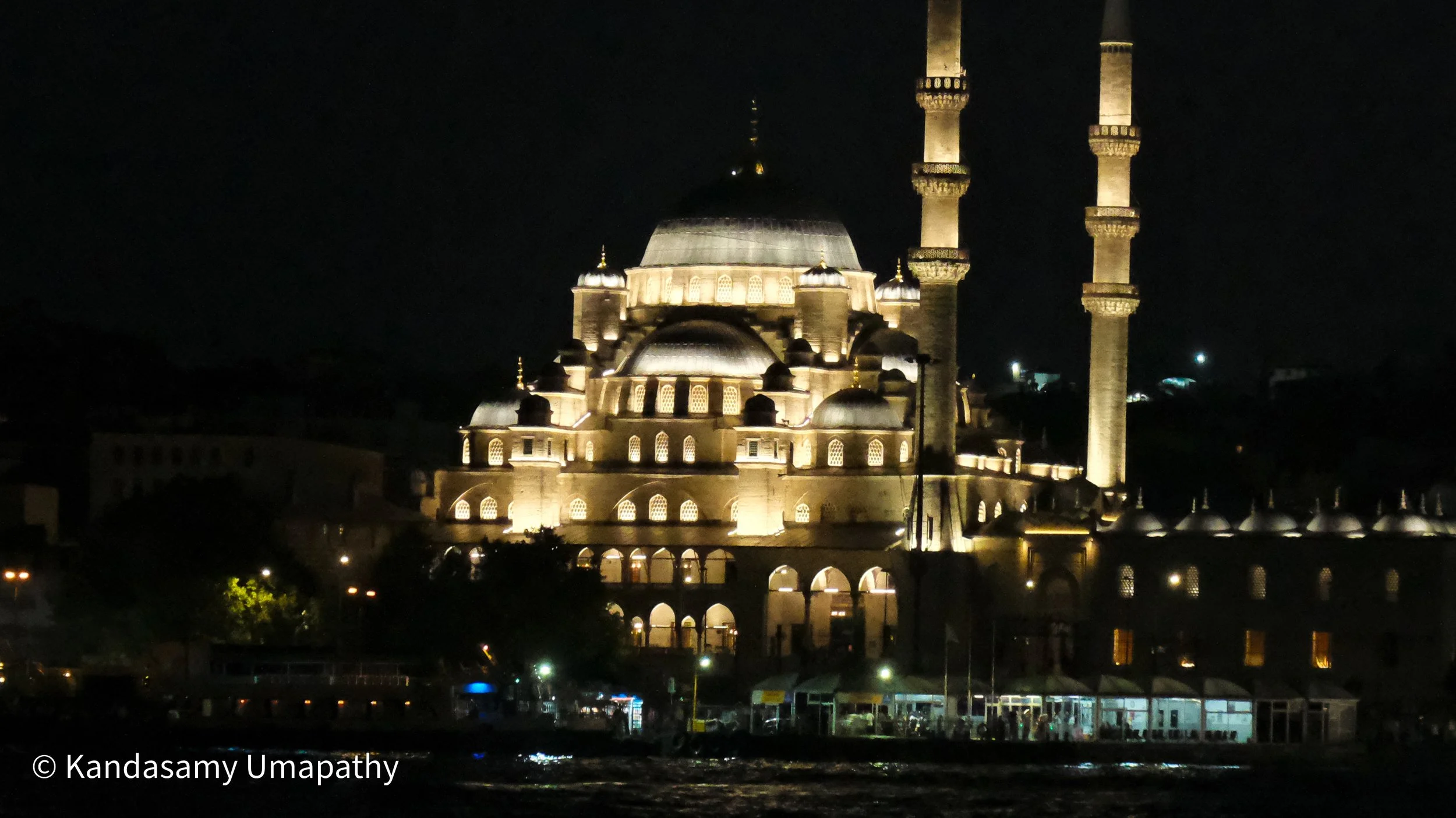 New Mosque Isrhanbul.jpg