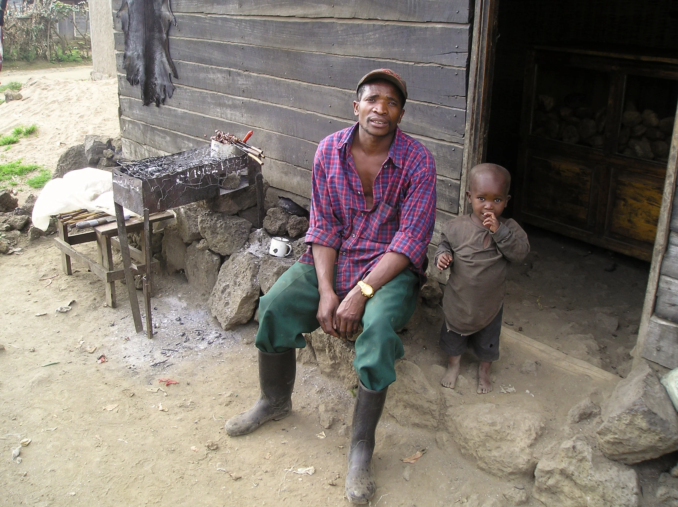 DUSABIMANA_2005_B7.jpg