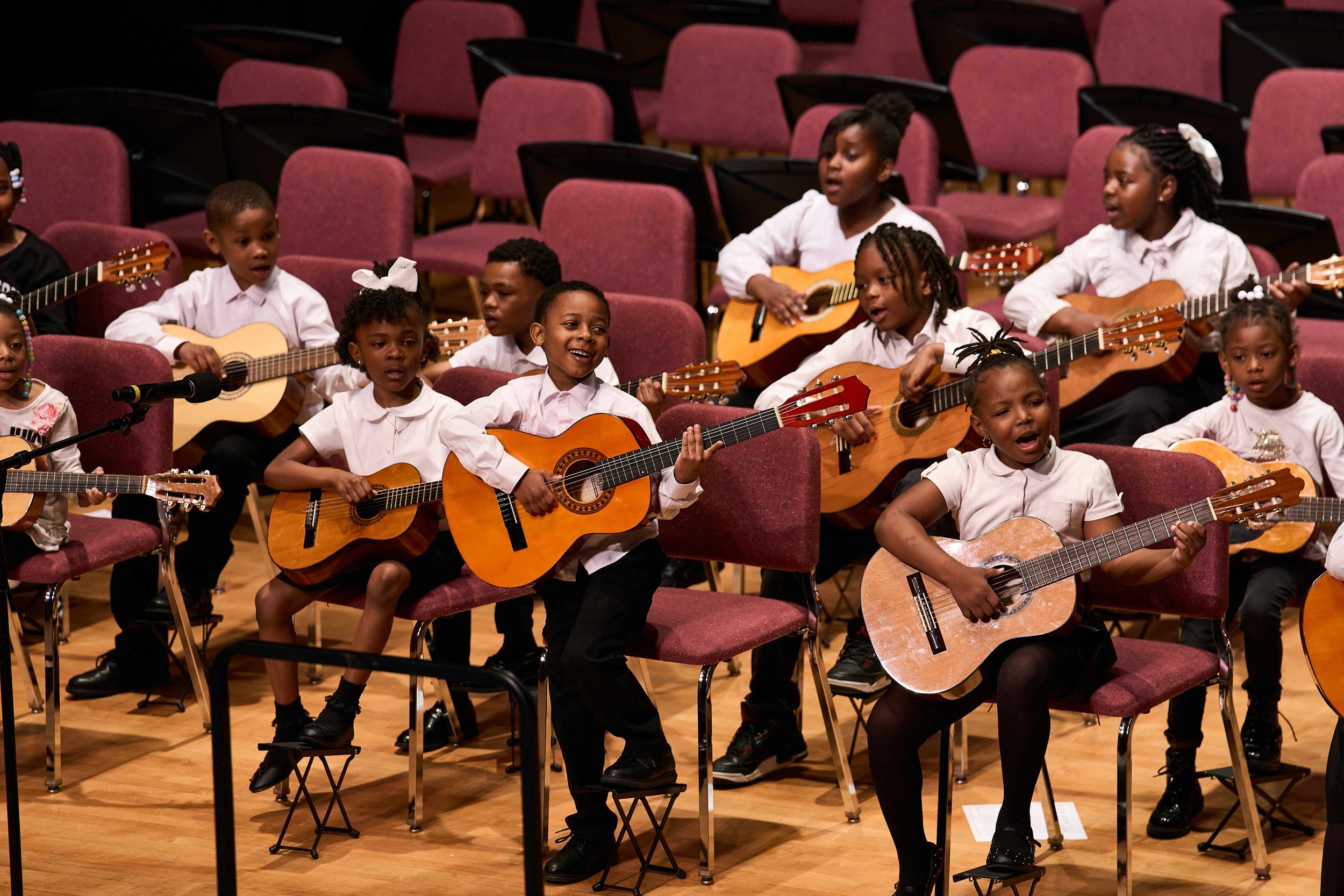 20250510_STLClassicalGuitar_AllMetroGuitarDay_LeeTheater_TouhillUMSL_TRW_0035.jpeg