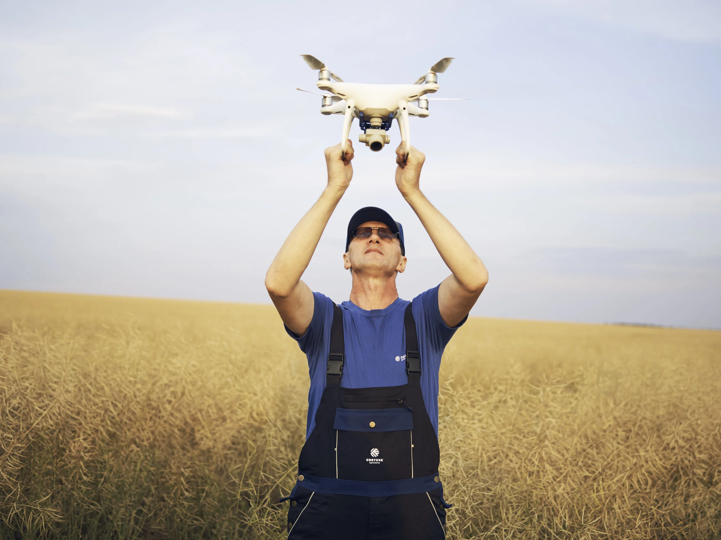 DUP_72908_002B_ManHoldingDrone_RGB.jpg