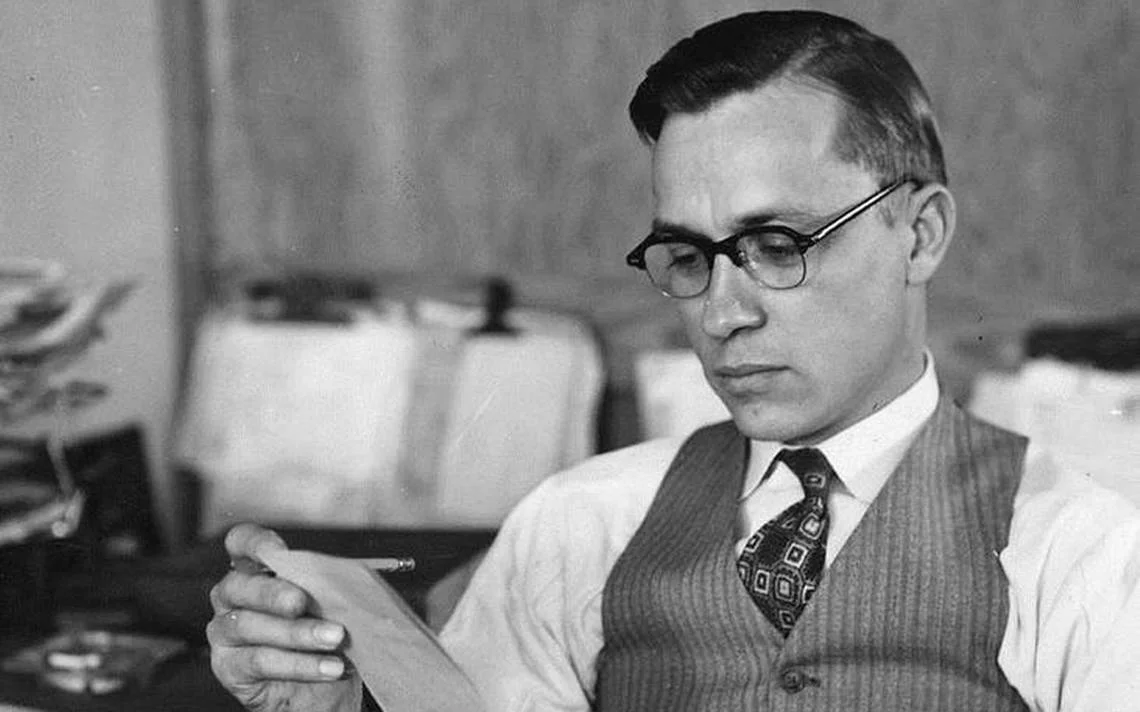 The Editor and The Dragon Trailer (2013)