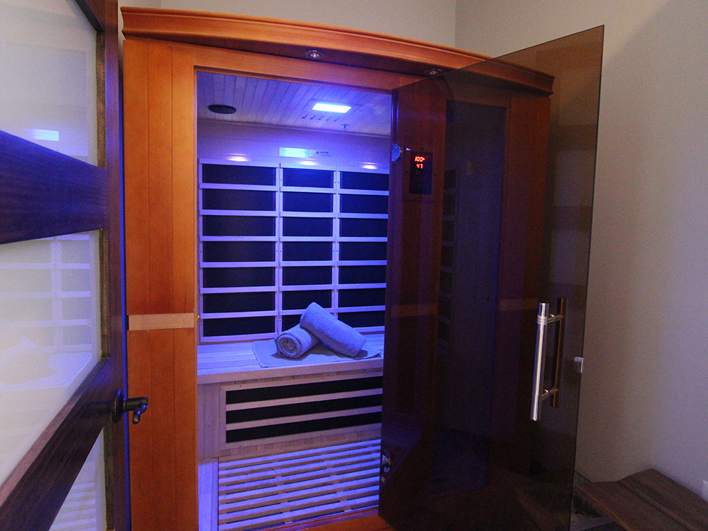 Sauna_0000_Blue-Indigo.png