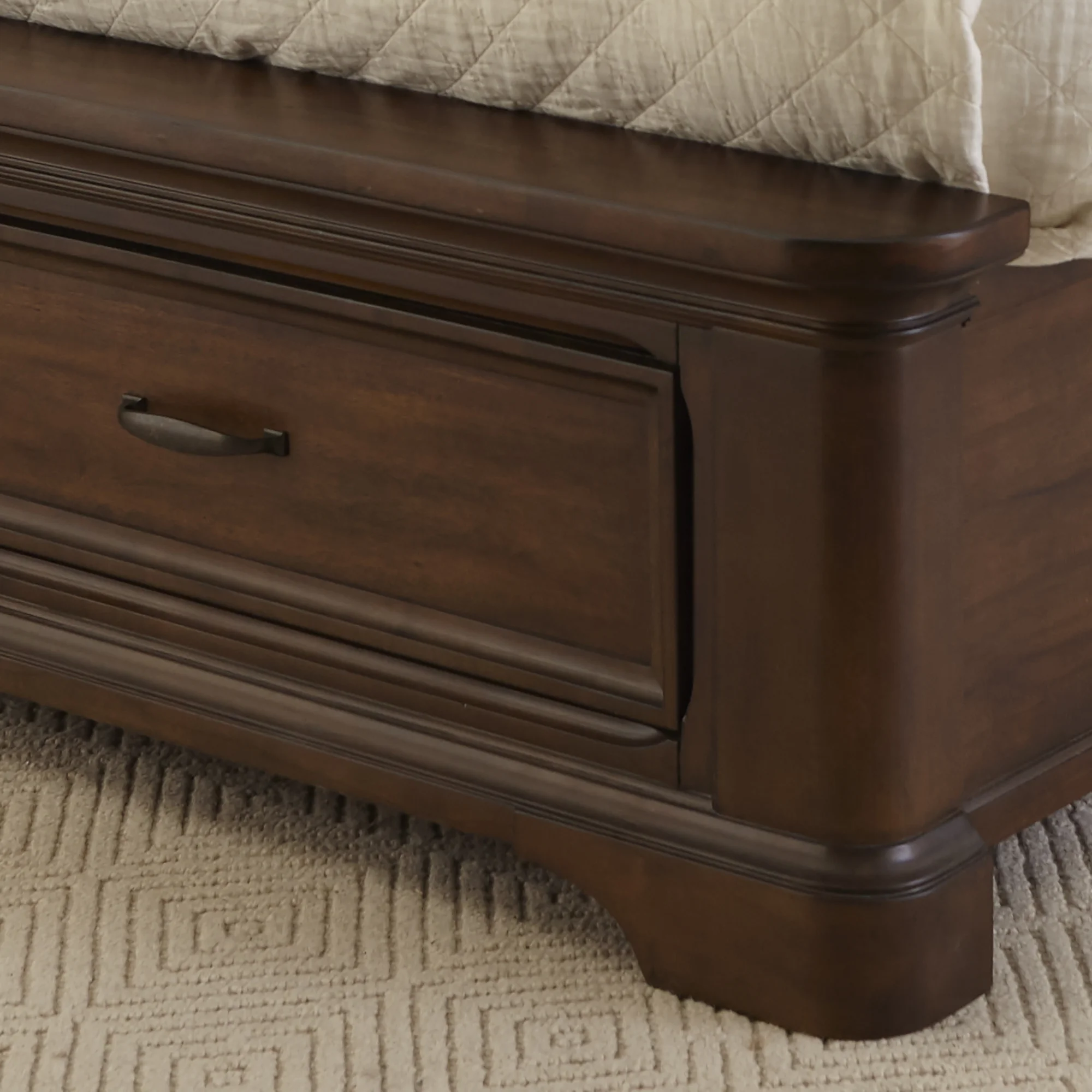 BR2002S18_Bed_WS 12.jpg