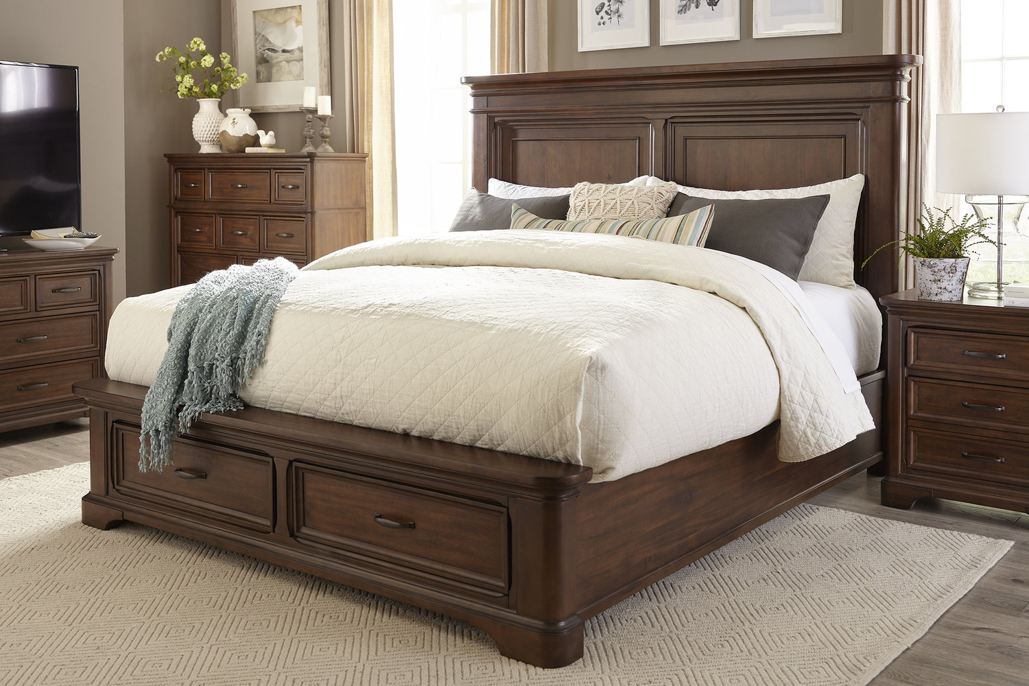 Russo Bed Northridge Home