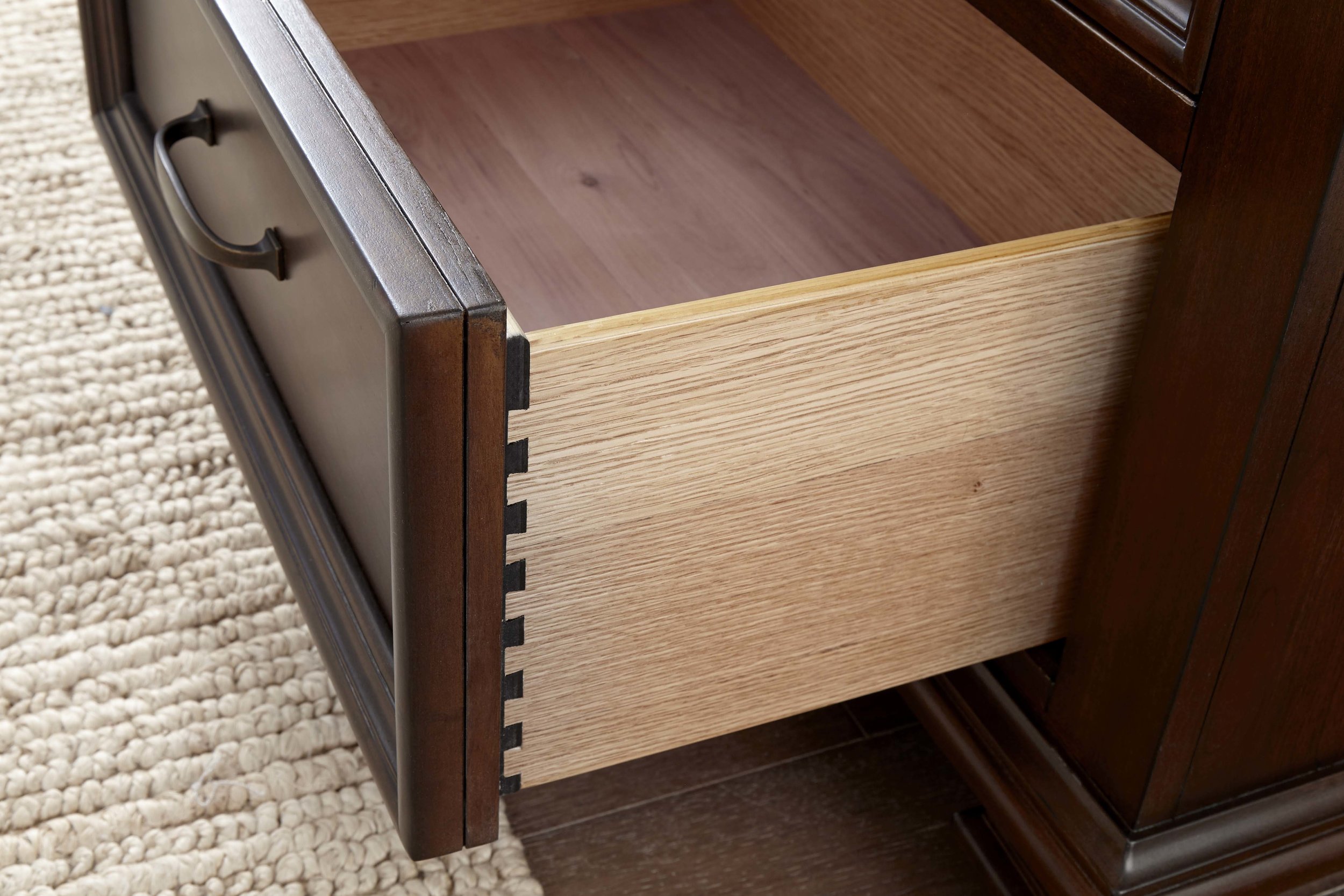 8B202_MediaChest_Detail-2 2.jpg