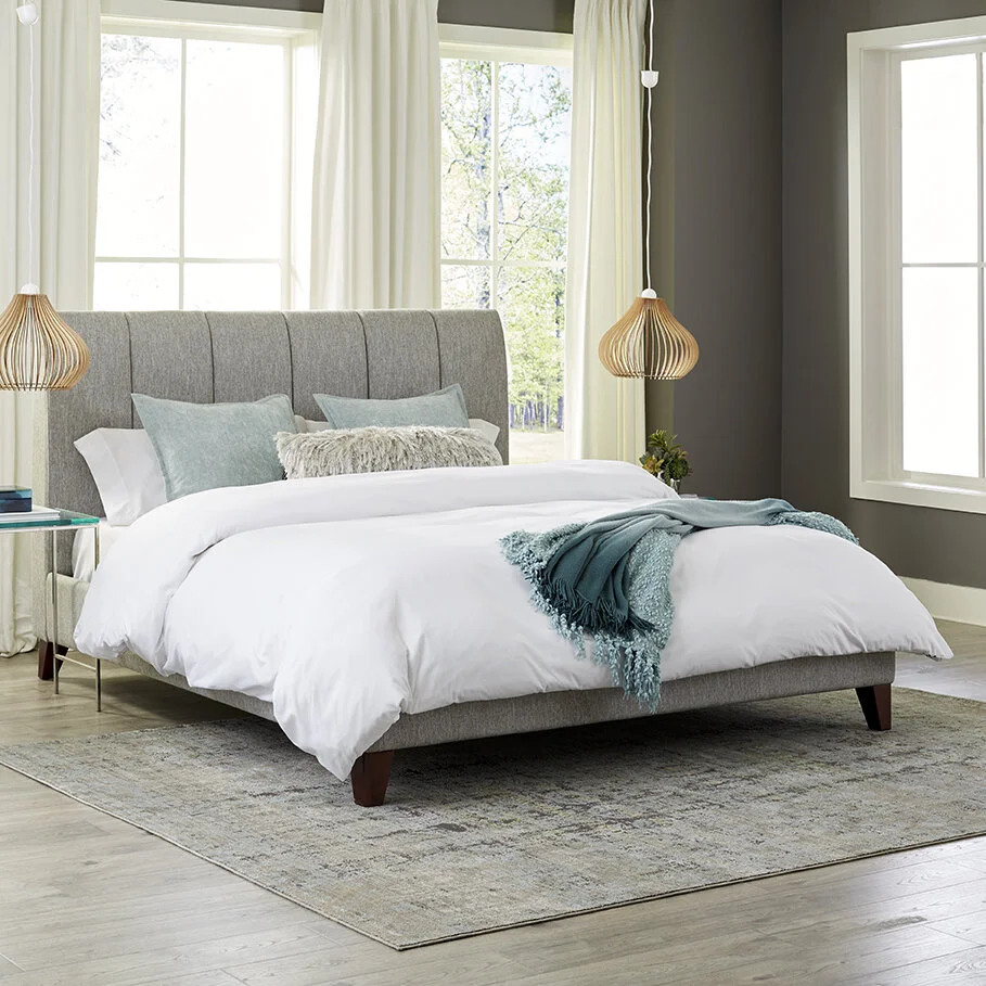Piper Glen Queen Upholstered Bed