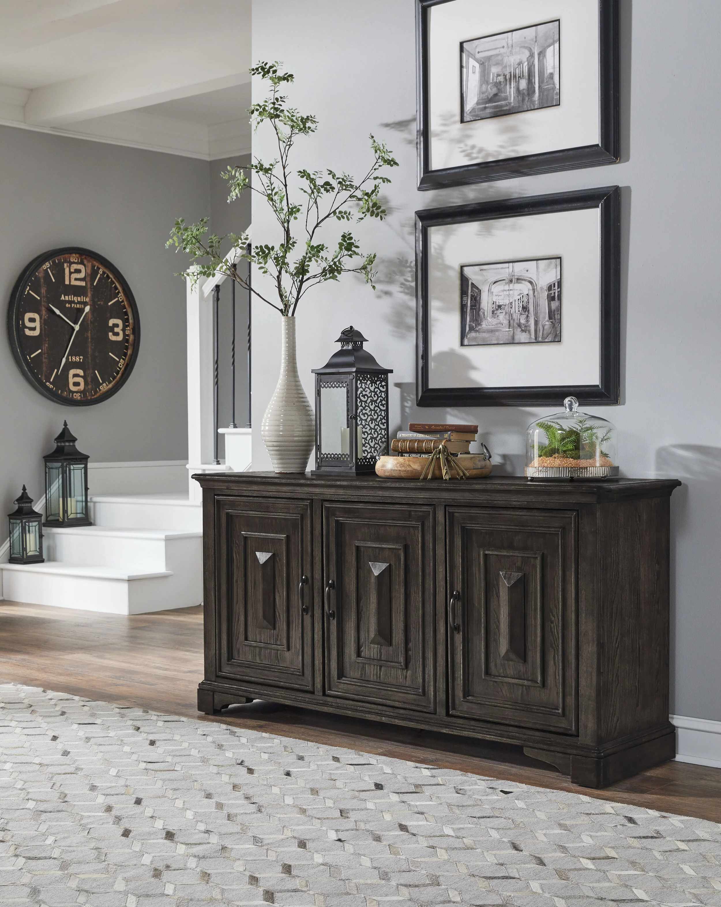 Hans Accent Console — Northridge Home