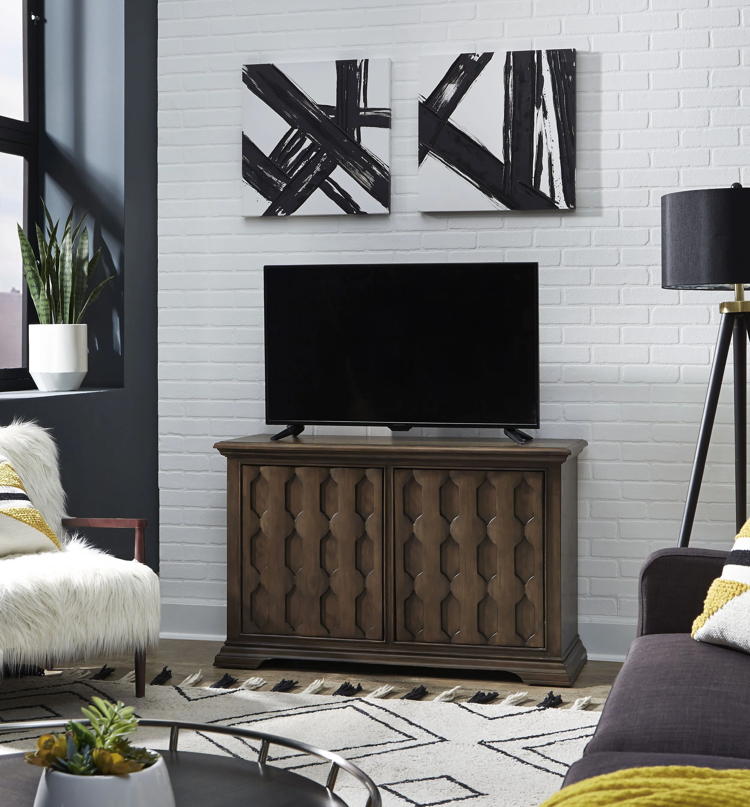 Grimsley Heights Console — Northridge Home