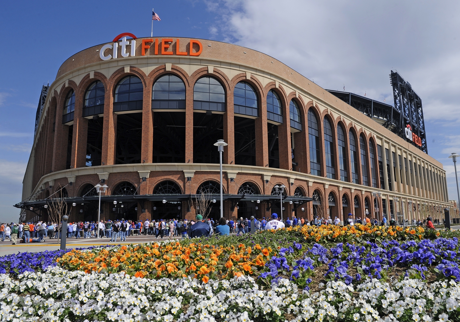 Citi Field Exterior - 1.jpg