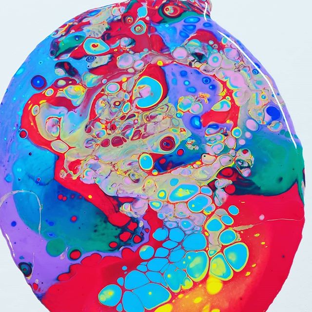 Wowzers!! 🤯
.
.
.
.
#findingyourinnerartist
#artandsoulstudiosnwa #art #artist #paintparty #northwestarkansas #nwark #rogersarkansas #rogersrocks #acrylicpourart #acrylicpour #fluidartist #watermarbling #resinart #fluidacrylic #abstractart #fluidartwork #acrylicpainting #fluidartgallery #pouringart #fluidpainting #acrylicpouring #flipcup #fluidart #abstract #artstudio #creativitytakescourage #oddlysatisfying