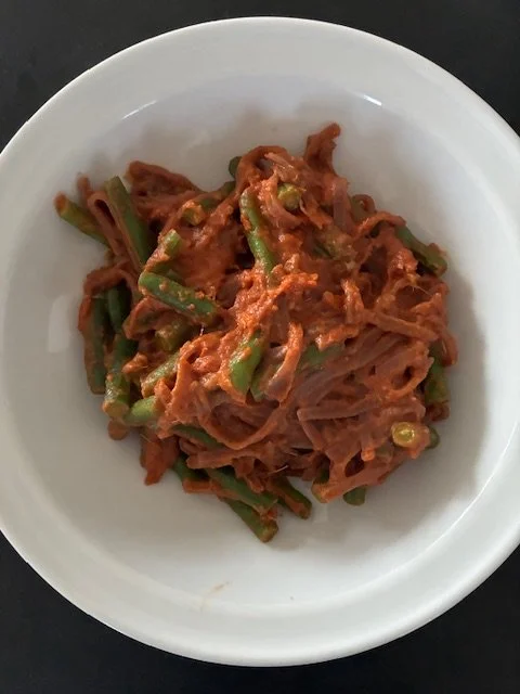 Thai Red Curry Noodles With Green Beans!