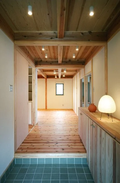 玄関に入った瞬間の、あの感じ