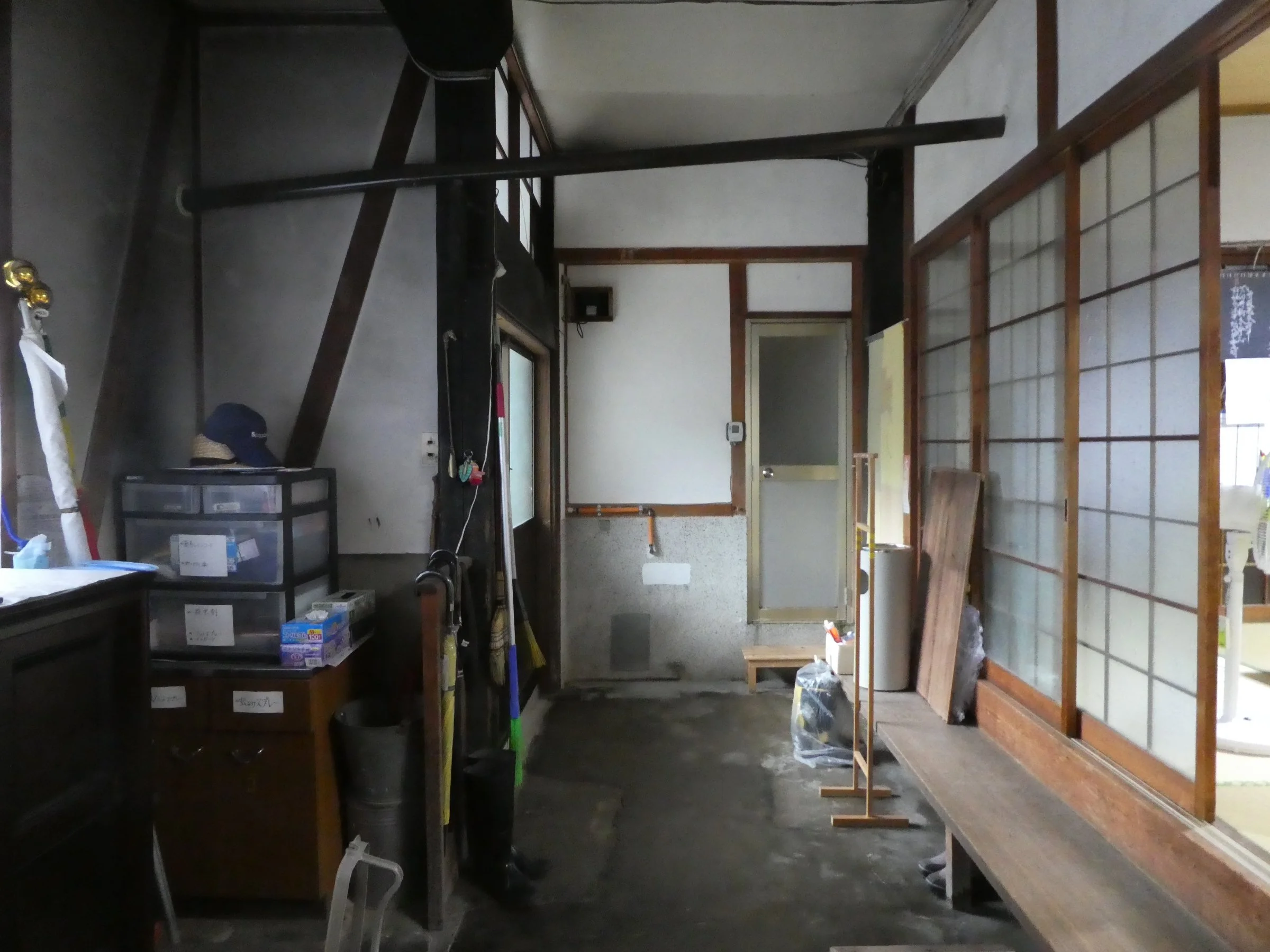 土間（西面）
