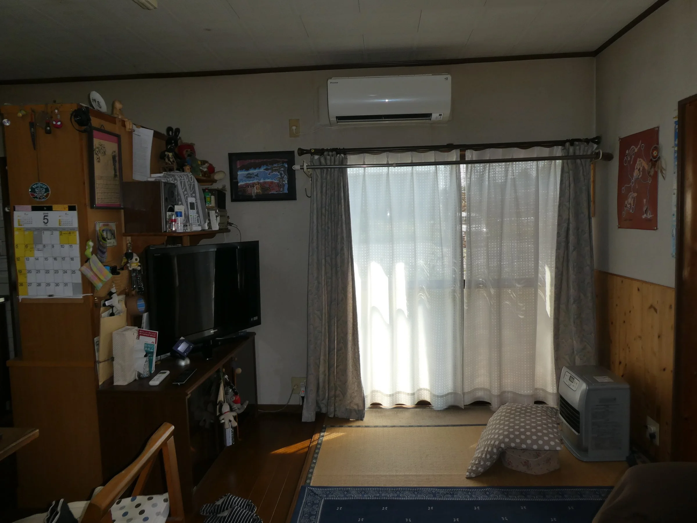 南面の陽射しをコントロールする必要がありました