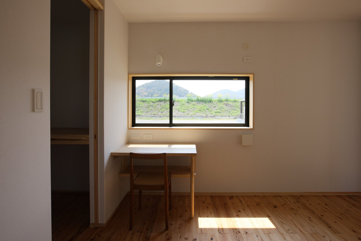 母の部屋からは河川敷を眺めることができる