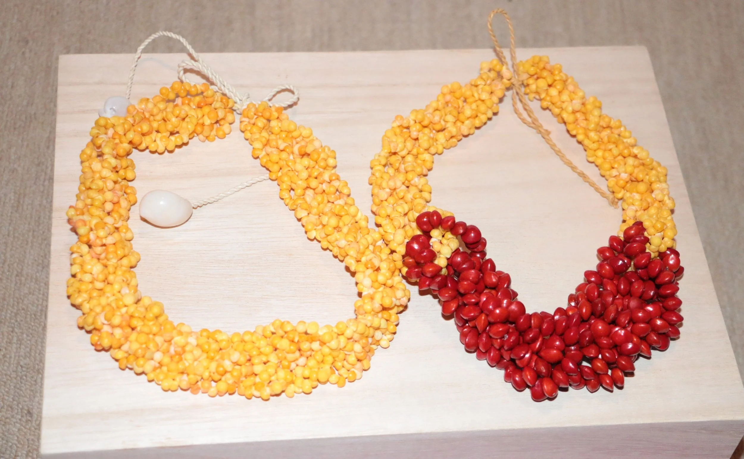 Niue's Gold Necklace -  Kahoa Hihi 